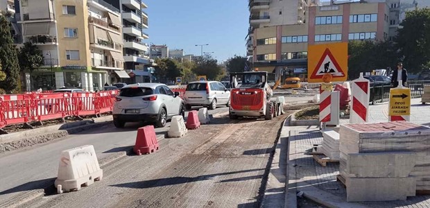 Με ταχείς ρυθμούς η ασφαλτόστρωση στον κόμβο Φαρσάλων